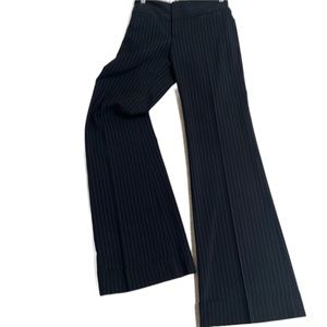 Alice + Olivia Pants. Thick Waist Band, 3 Hook Closure Makes for a Flat Front